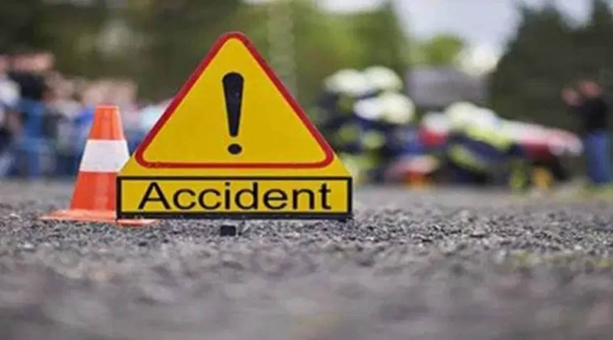 Uttarakhand Road Accident: ज्वालापुर में हाईवे किनारे खड़े ट्रक में वाहन की टक्कर, हादसे में लोडर चालक की मौत